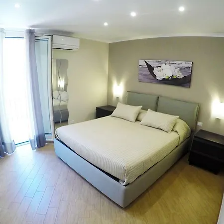 Casa Al Vecchio Molo Holiday home *